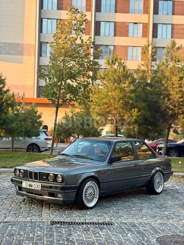 BMW 325 1988, 260,000 km - 2.5 l - Bakı