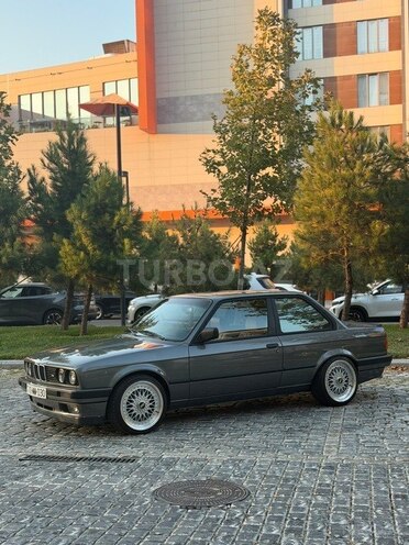 BMW 325 1988, 260,000 km - 2.5 l - Bakı