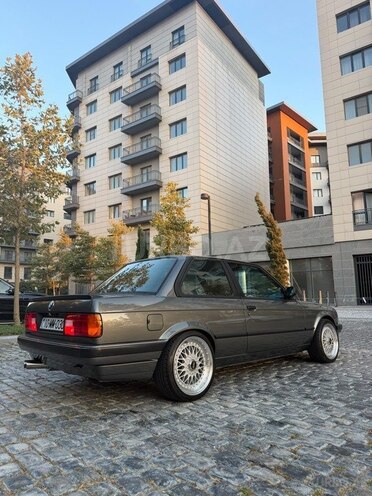 BMW 325 1988, 260,000 km - 2.5 l - Bakı
