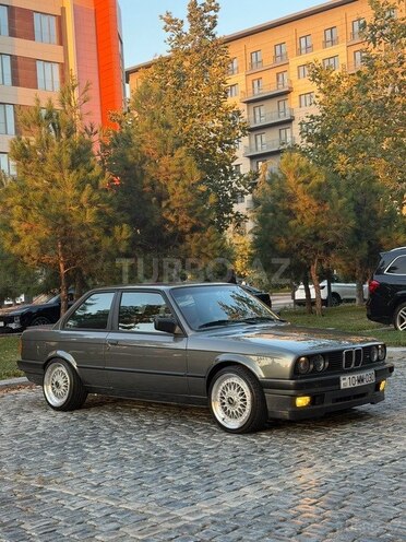 BMW 325 1988, 260,000 km - 2.5 l - Bakı