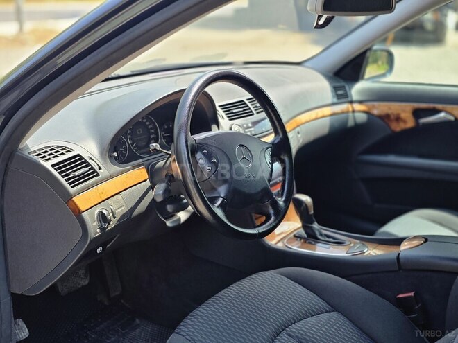 Mercedes E 220 2005, 249,000 km - 2.2 l - Ağcabədi