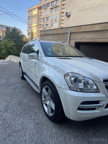 Mercedes GL 500 4MATIC 2011, 50,000 km - 5.5 l - Bakı