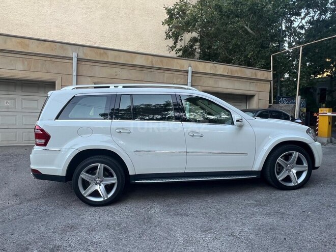 Mercedes GL 500 4MATIC 2011, 50,000 km - 5.5 l - Bakı