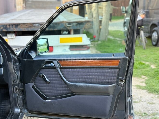 Mercedes E 300 1993, 350,000 km - 3.0 л - Bakı
