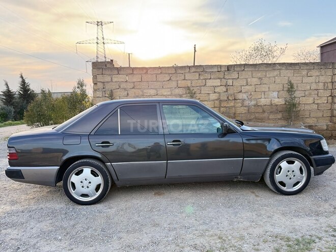 Mercedes E 300 1993, 350,000 km - 3.0 л - Bakı