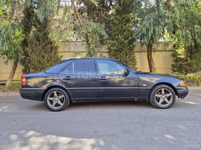 Mercedes C 280 1996, 285,000 km - 2.8 l - Bakı