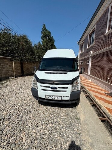 Ford Transit 2011, 231,000 km - 2.2 л - Quba