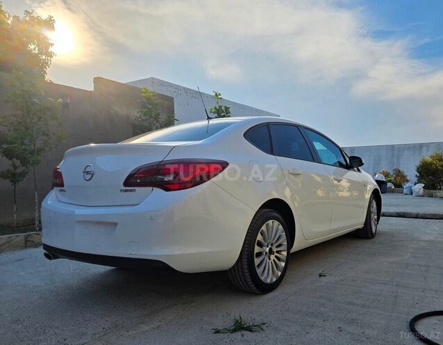 Opel Astra 2016, 156,142 km - 1.4 л - Bakı