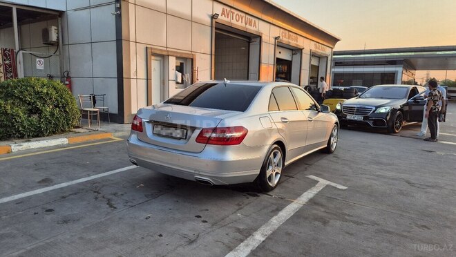 Mercedes E 220 2013, 238,000 km - 2.1 л - Bakı