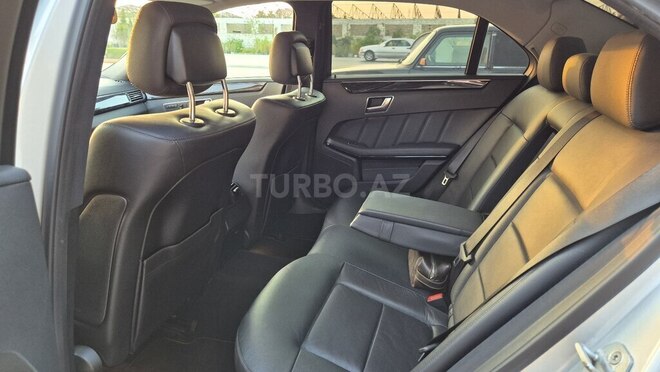 Mercedes E 220 2013, 238,000 km - 2.1 л - Bakı