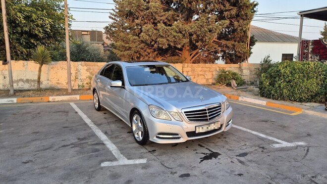 Mercedes E 220 2013, 238,000 km - 2.1 л - Bakı