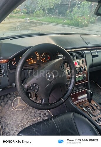 Mercedes E 280 4MATIC 2001, 549,000 km - 2.8 l - Ucar