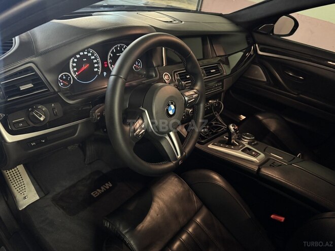 BMW M5 2013, 94,800 km - 4.4 л - Bakı