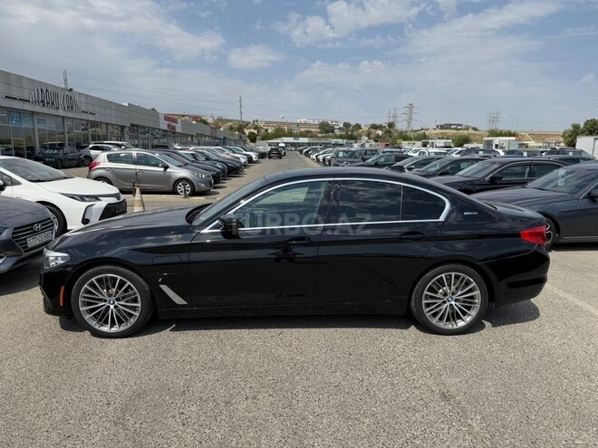 BMW 530e 2019, 111,000 km - 2.0 л - Bakı