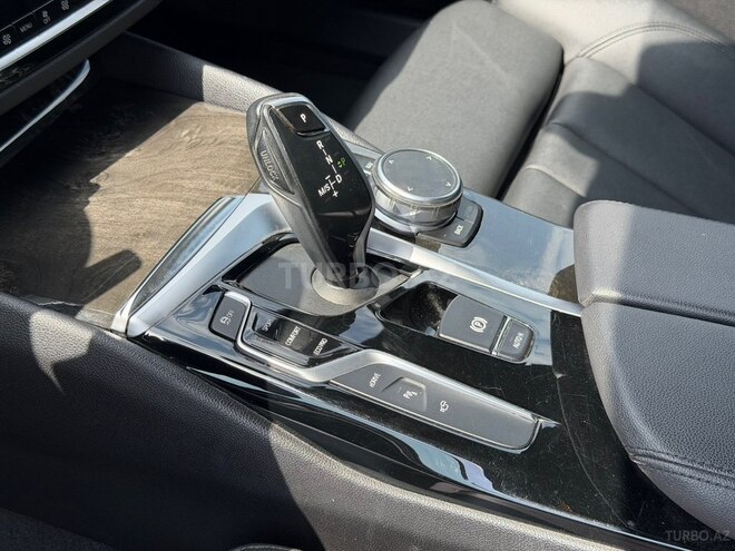 BMW 530e 2019, 111,000 km - 2.0 л - Bakı