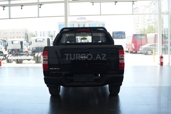 Isuzu  2026, 0 km - 2.5 l - Bakı
