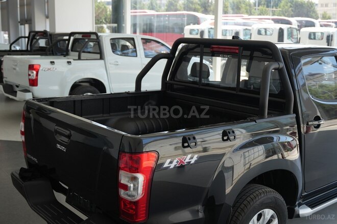 Isuzu  2026, 0 km - 2.5 l - Bakı