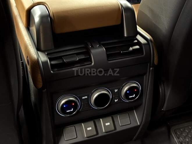 Land Rover Defender 2023, 18,000 km - 3.0 л - Bakı