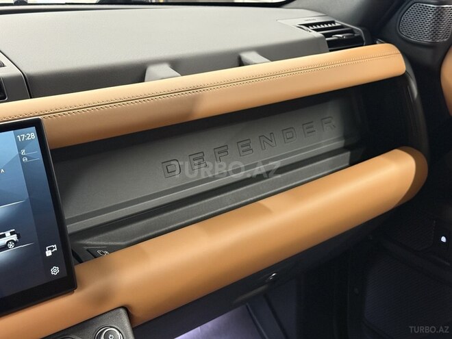 Land Rover Defender 2023, 18,000 km - 3.0 л - Bakı
