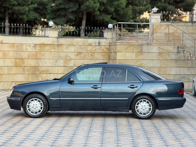 Mercedes E 270 2000, 319,000 km - 2.7 l - Gəncə