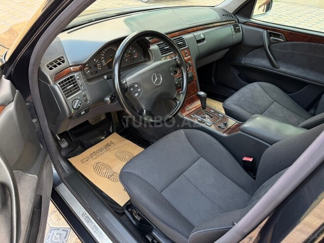 Mercedes E 270 2000, 319,000 km - 2.7 l - Gəncə