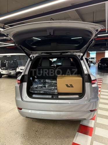 Li Auto L9 2025, 0 km - 1.5 l - Bakı