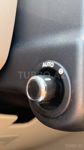 Land Rover Discovery 2015, 233,300 km - 3.0 l - Bakı