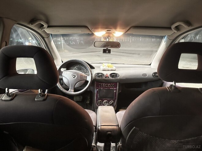 Mercedes A 160 2001, 198,000 km - 1.6 л - Bakı