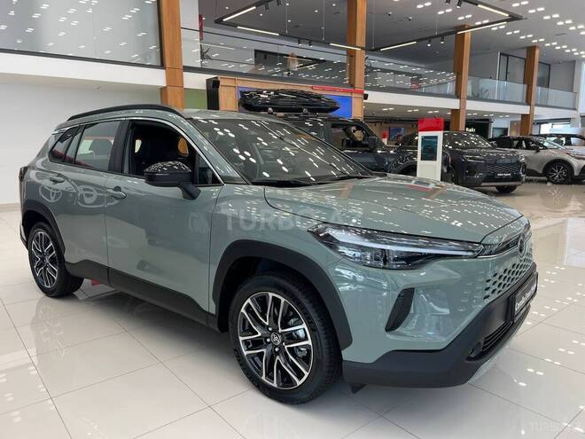 Toyota Corolla Cross 2026, 0 km - 2.0 л - Bakı