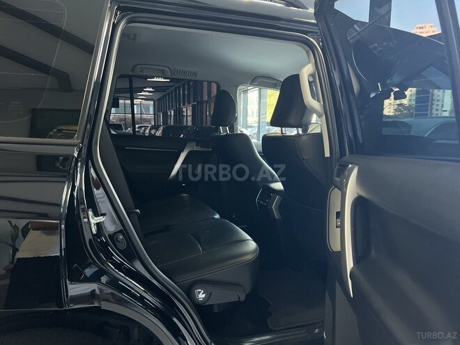 Toyota Land Cruiser Prado 2023, 70,000 km - 2.8 l - Bakı