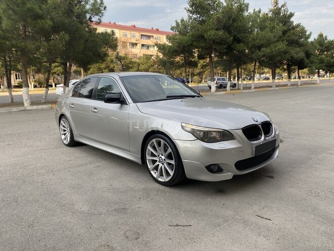 BMW 525 2008, 258,000 km - 2.5 л - Bakı