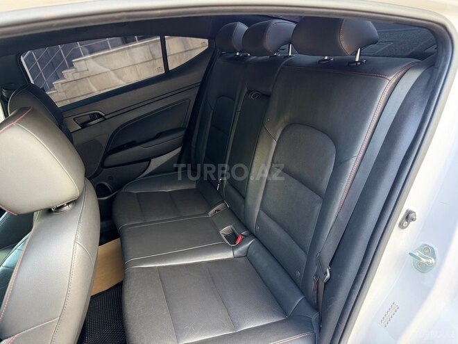 Hyundai Elantra 2018, 81,000 km - 1.6 л - Gəncə
