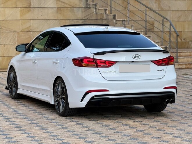 Hyundai Elantra 2018, 81,000 km - 1.6 л - Gəncə