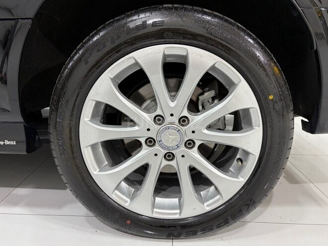 Mercedes Viano 2013, 99,000 km - 3.5 l - Sumqayıt