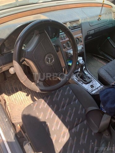 Mercedes C 220 1993, 480,000 km - 2.2 l - Bakı