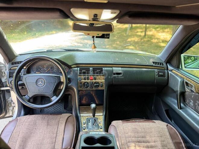 Mercedes E 230 1996, 430,000 km - 2.3 л - Oğuz