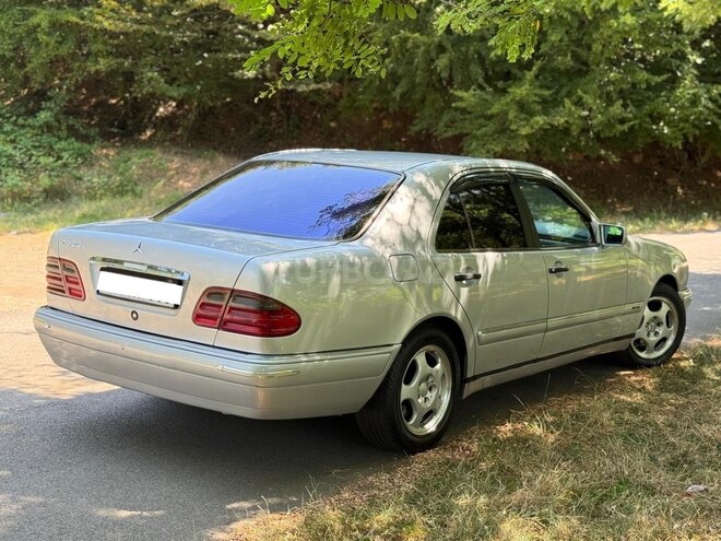 Mercedes E 230 1996, 430,000 km - 2.3 л - Oğuz