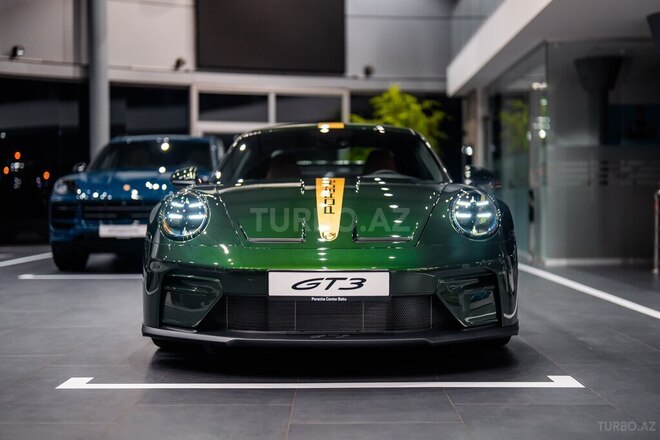 Porsche  2026, 0 km - 4.0 l - Bakı