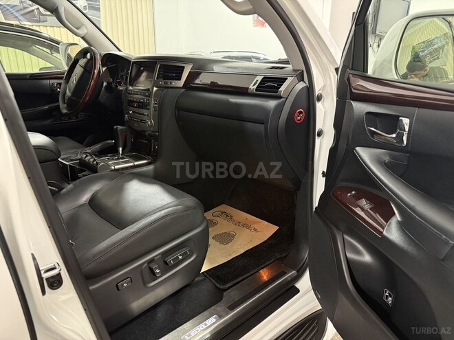 Lexus LX 570 2013, 127,800 km - 5.7 l - Bakı