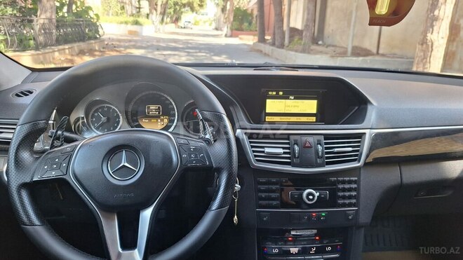 Mercedes E 220 2012, 370,000 km - 2.1 л - Bakı