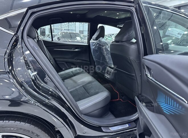 Toyota Camry 2025, 30,300 km - 2.0 l - Bakı