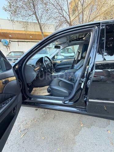 Mercedes E 280 2006, 385,000 km - 3.0 l - Sumqayıt