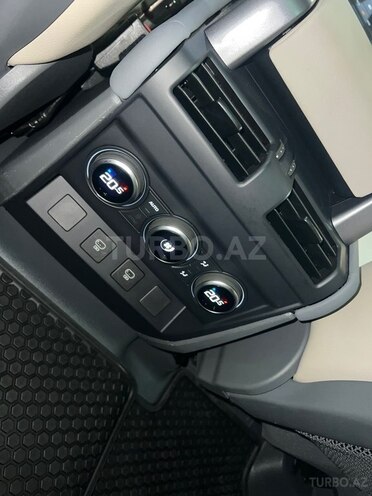 Land Rover Defender 2022, 94,000 km - 2.0 l - Bakı