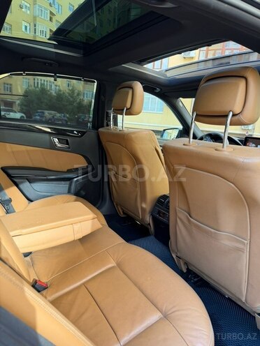 Mercedes E 300 2009, 240,000 km - 3.5 l - Sumqayıt