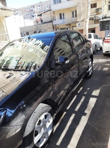 Renault Logan 2015, 178,000 km - 1.6 l - Bakı