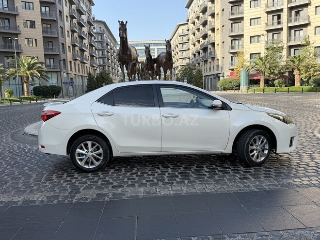 Toyota Corolla 2014, 230,000 km - 1.6 l - Bakı