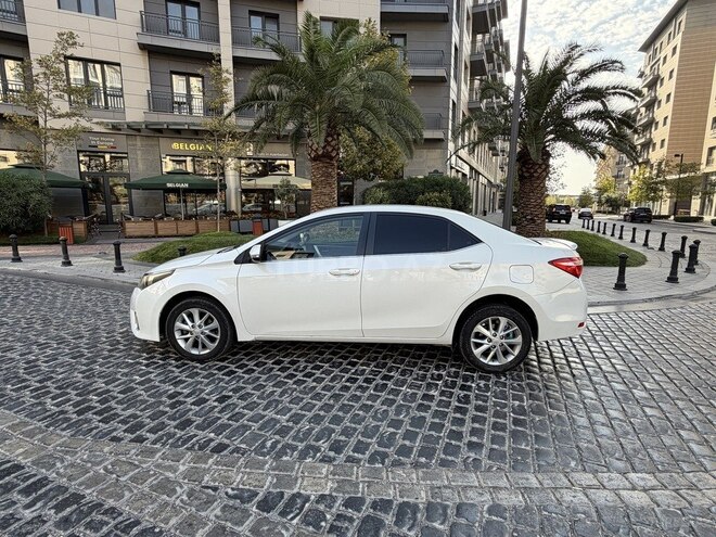 Toyota Corolla 2014, 230,000 km - 1.6 l - Bakı