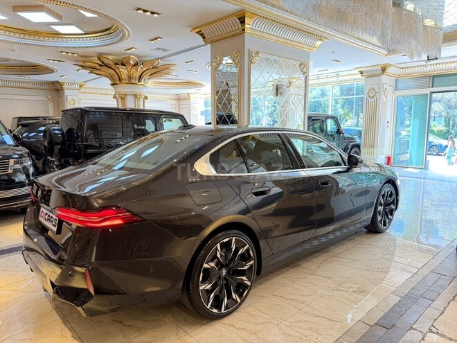 BMW 530e 2024, 20,000 km - 2.0 л - Bakı