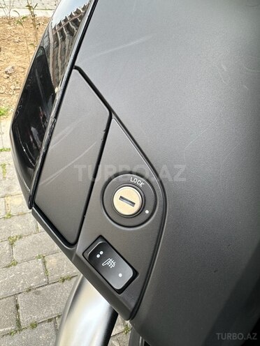 BMW  2018, 49,500 km - 1.6 l - Bakı