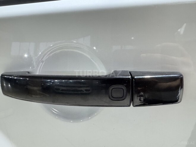 Land Rover Discovery 2014, 199,000 km - 3.0 l - Bakı